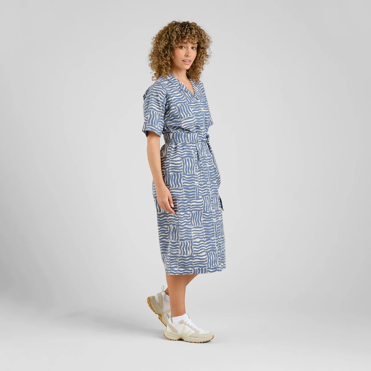 DEDICATED SHIRT DRESS - WAVE TILES BLUE
