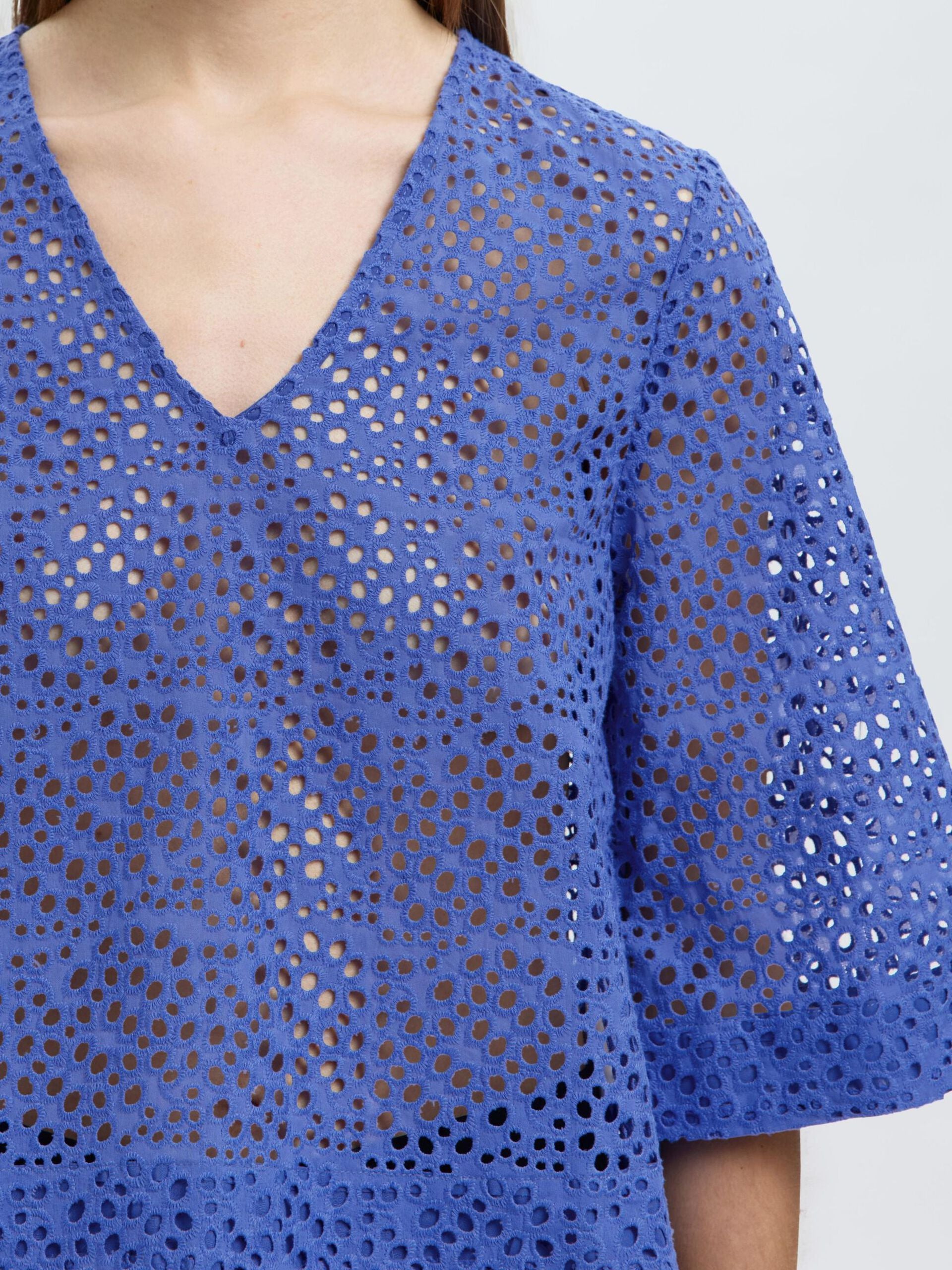 SELECTED FEMME BRODERI TOP - DAZZLING BLUE