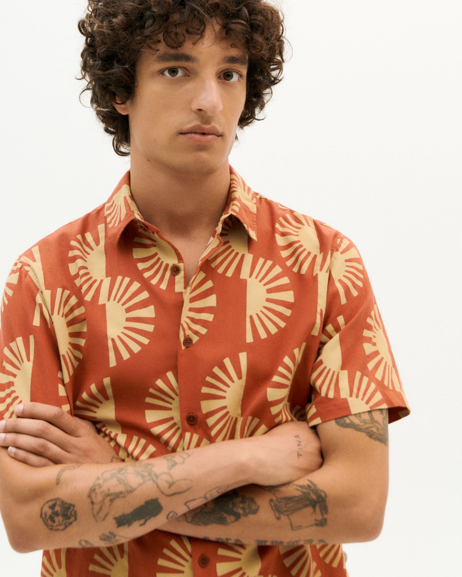 THINKING MU BIG MIGDIA SHIRT - CLAY RED
