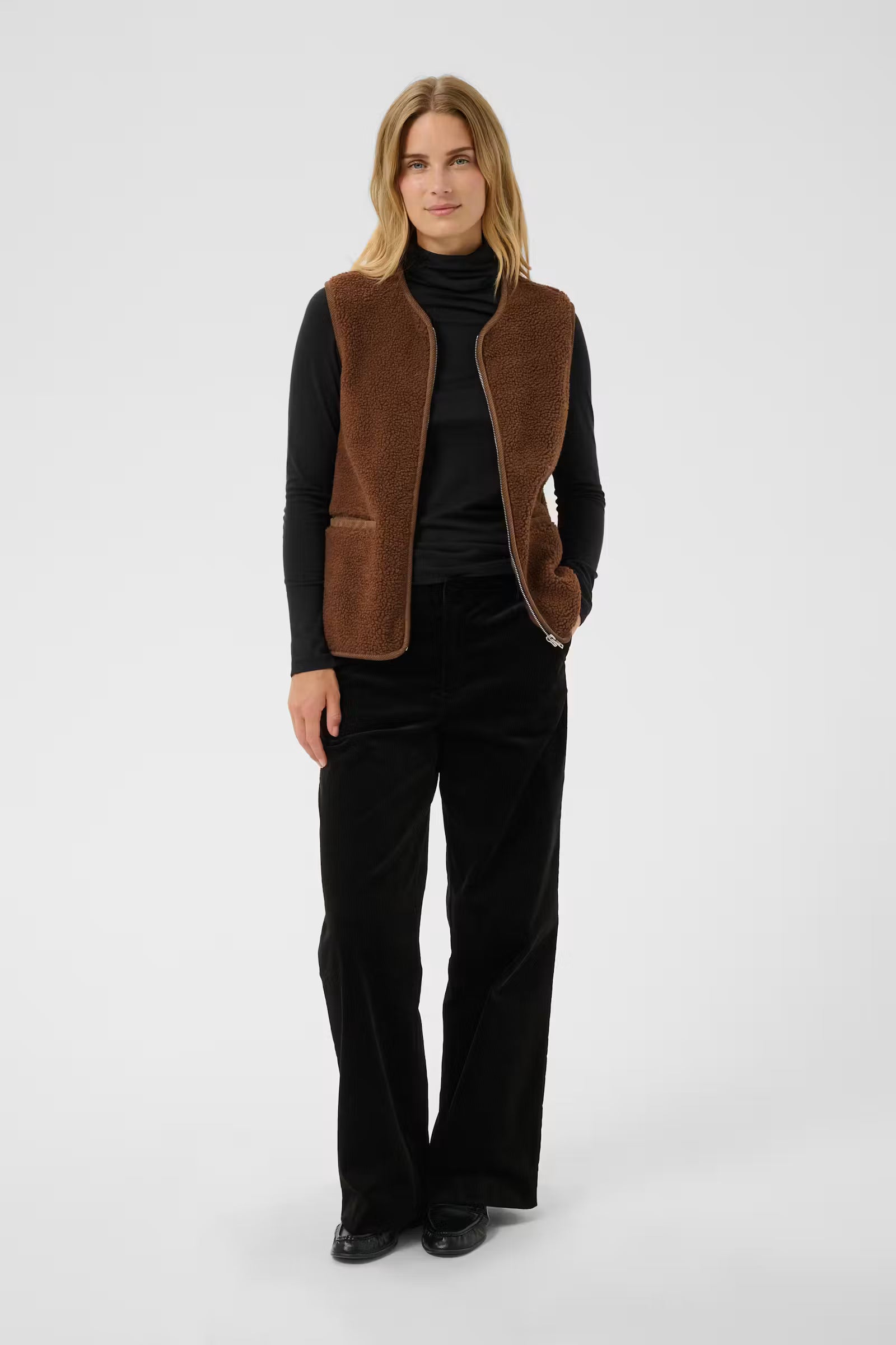 CAMELIE OUTERWEAR - DOWNTOWN BROWN - PART TWO